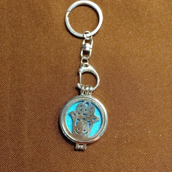 Aromatherapy Scent Jewelry Essential Oil Diffuser Keychain - Picture 2 of 5